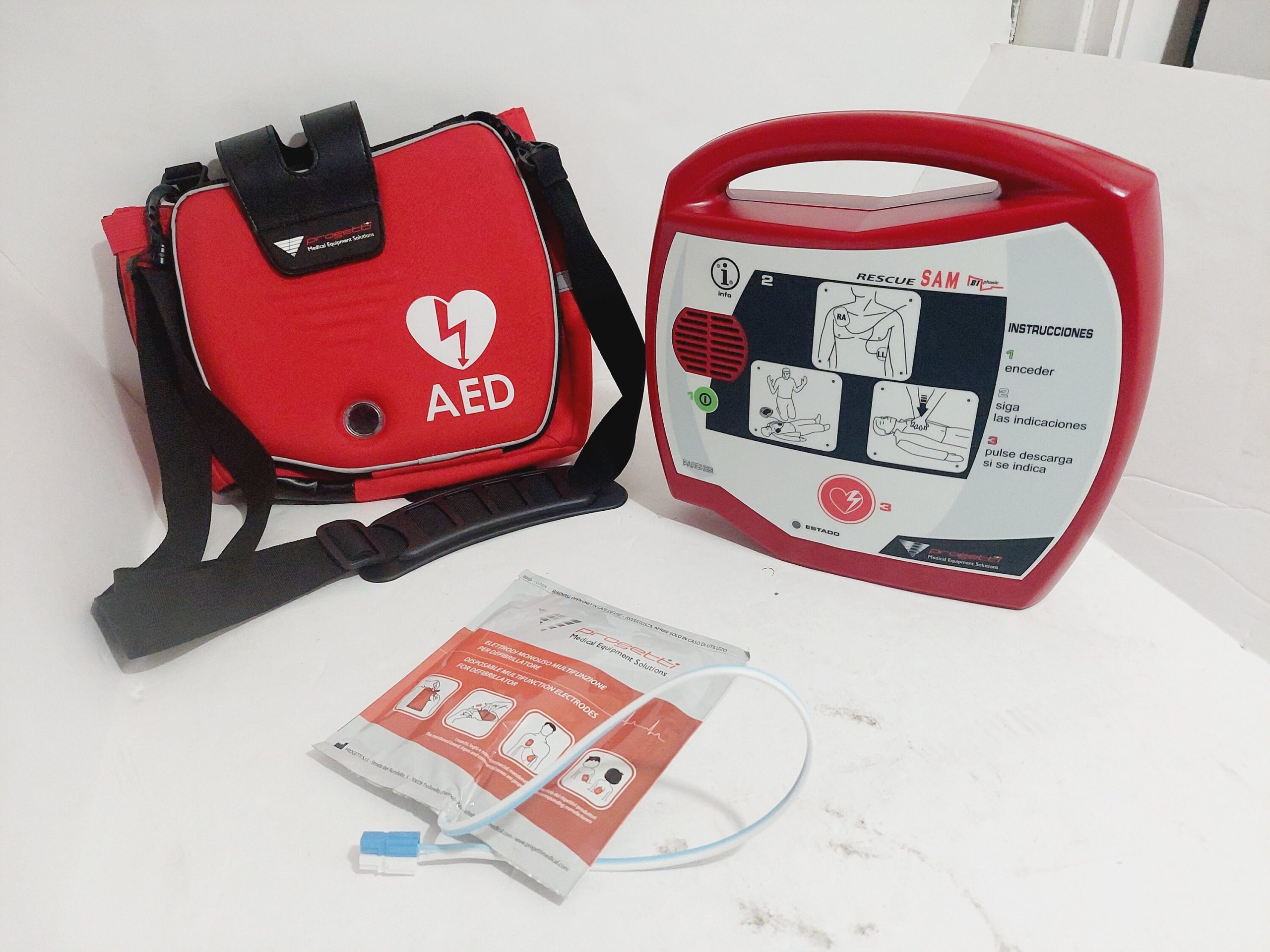 AED Defibrillator Rescue SAM - Image 2